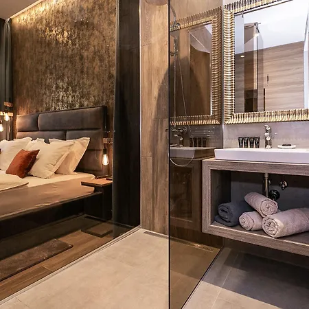 Teatro Suite&rooms Affittacamere Fiume