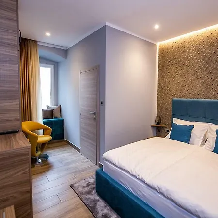 Teatro & Guest house 4*