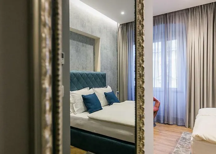 Pensiune Teatro Suite&rooms