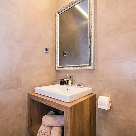 Teatro & 4* Rijeka