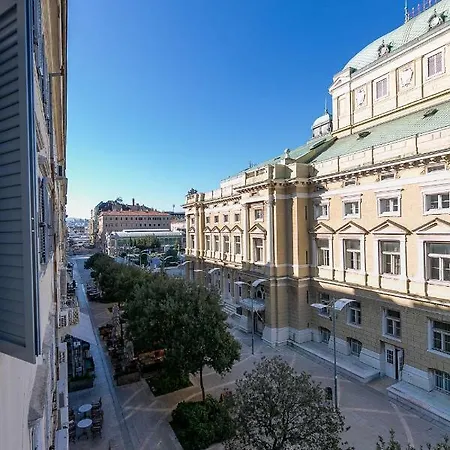 Teatro & 4* Rijeka