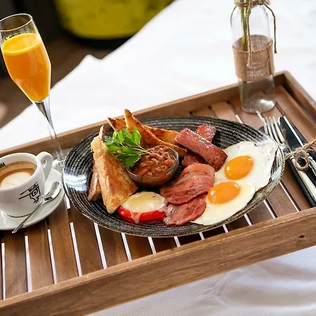 Teatro & ゲストハウス