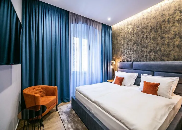 Teatro & Pensionat 4*